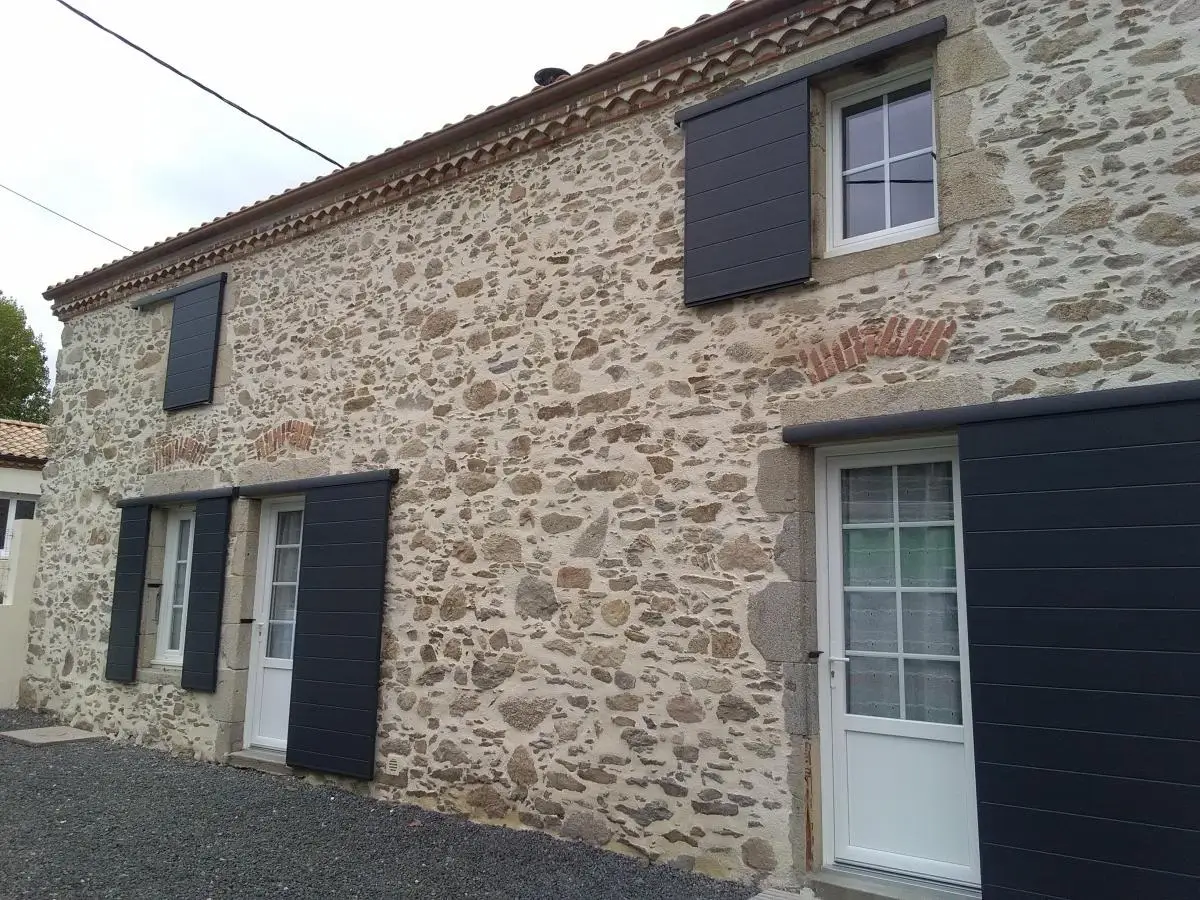 Portail aluminium et clôture assortie